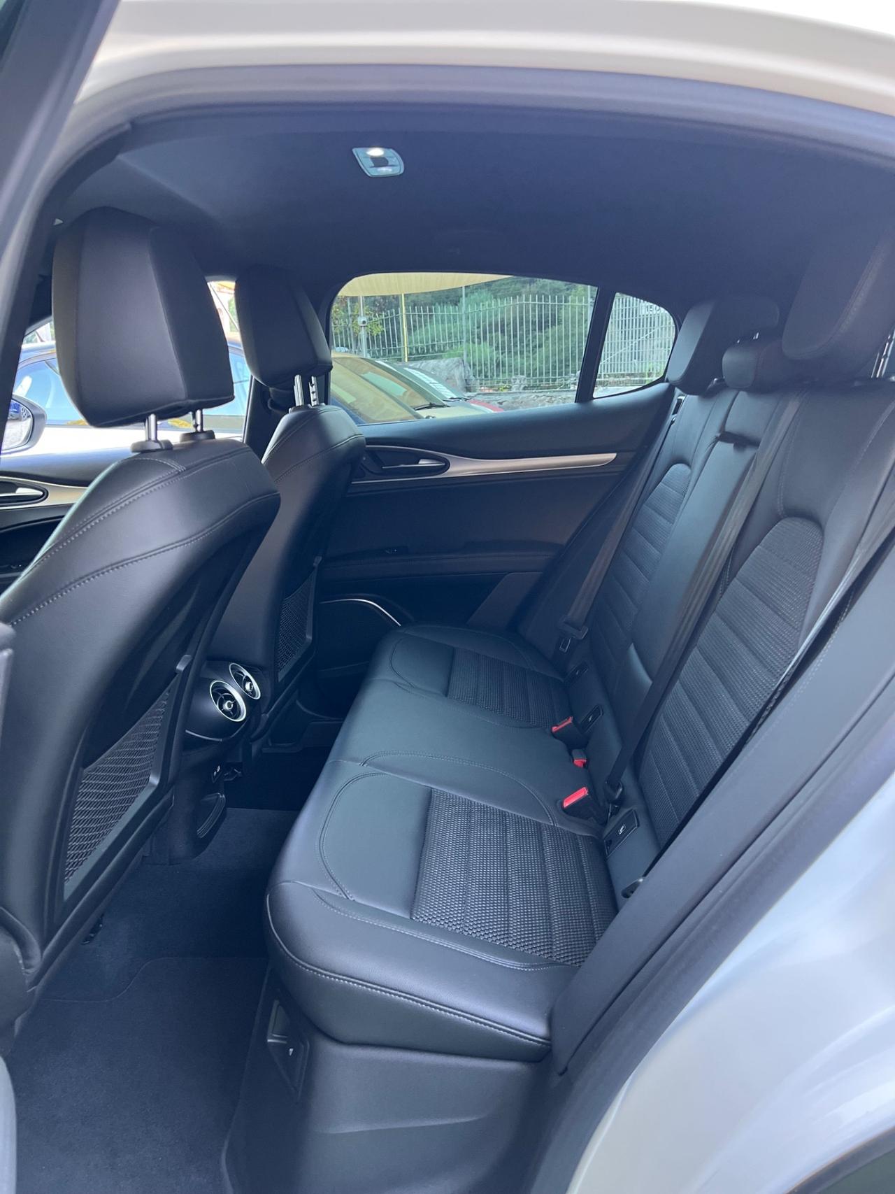 Alfa Romeo Stelvio 2.2 Turbodiesel 190 CV AT8 Q4