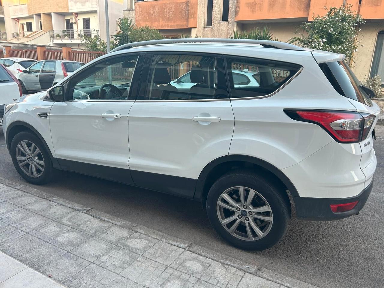 Ford Kuga 1.5 TDCI 120 CV
