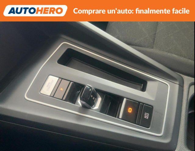 VOLKSWAGEN Golf 1.0 eTSI EVO DSG Life