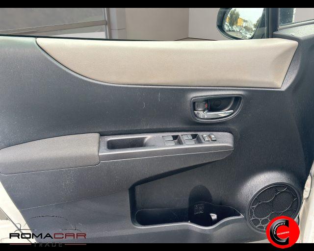 TOYOTA Yaris 1.3 5 porte Lounge