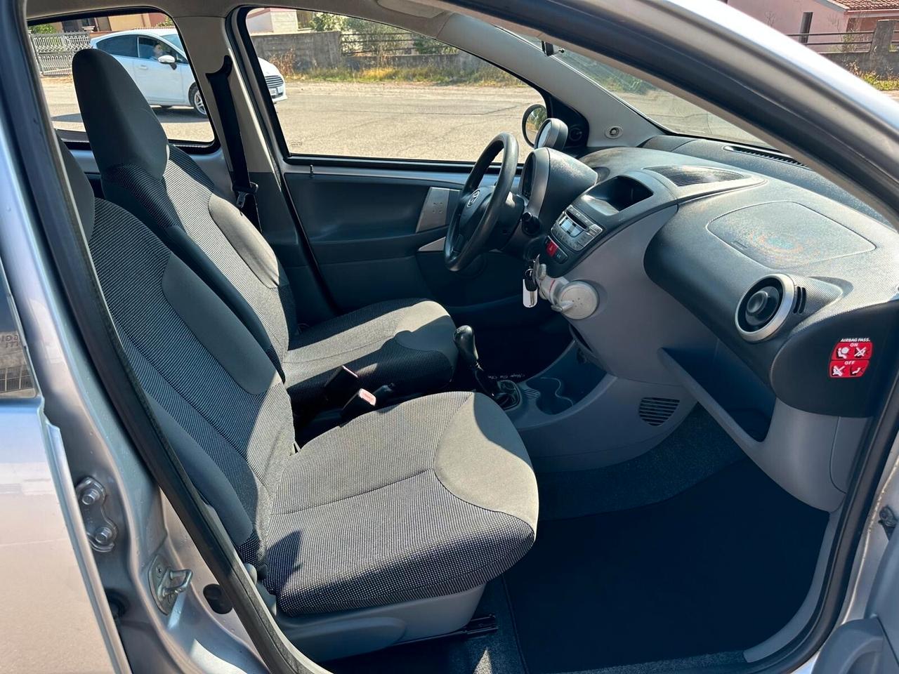 Toyota Aygo 1.0 12V VVT-i 5 porte