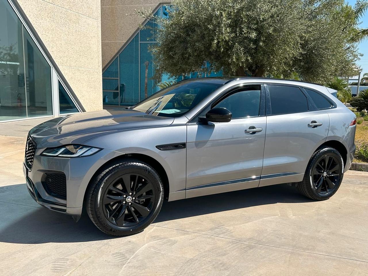 Jaguar F-Pace 2.0 D 204 CV AWD aut. R-Dynamic SE - possibilità noleggio no scoring