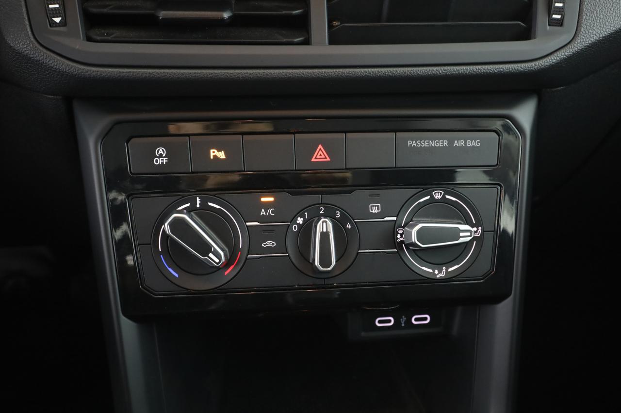 VOLKSWAGEN T-Cross 1.0 TSI Sport