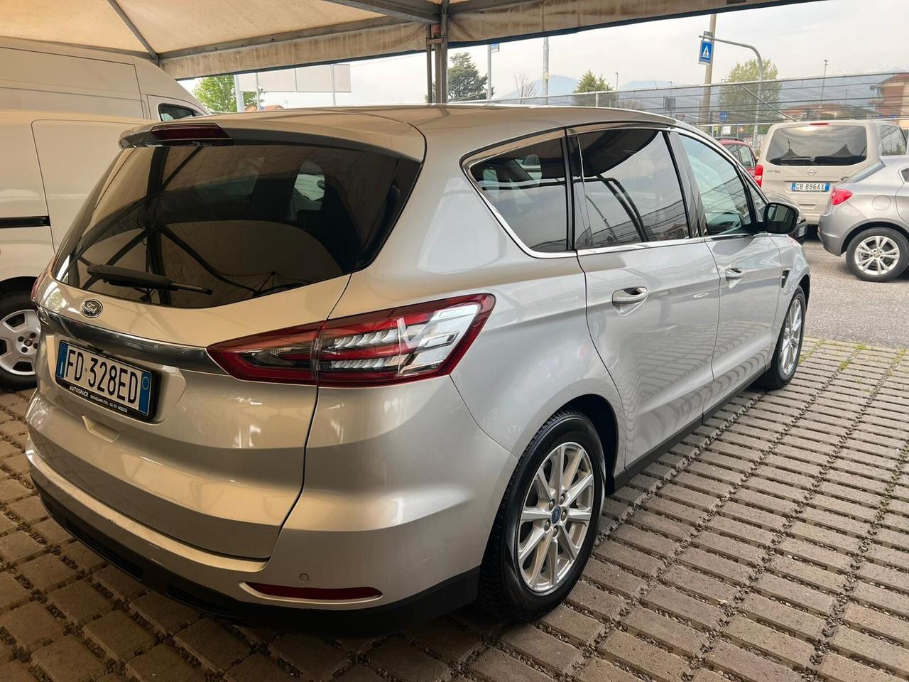 Ford S-Max 2.0 TDCi 150CV S&S Powershift 7p.ti Titanium Business