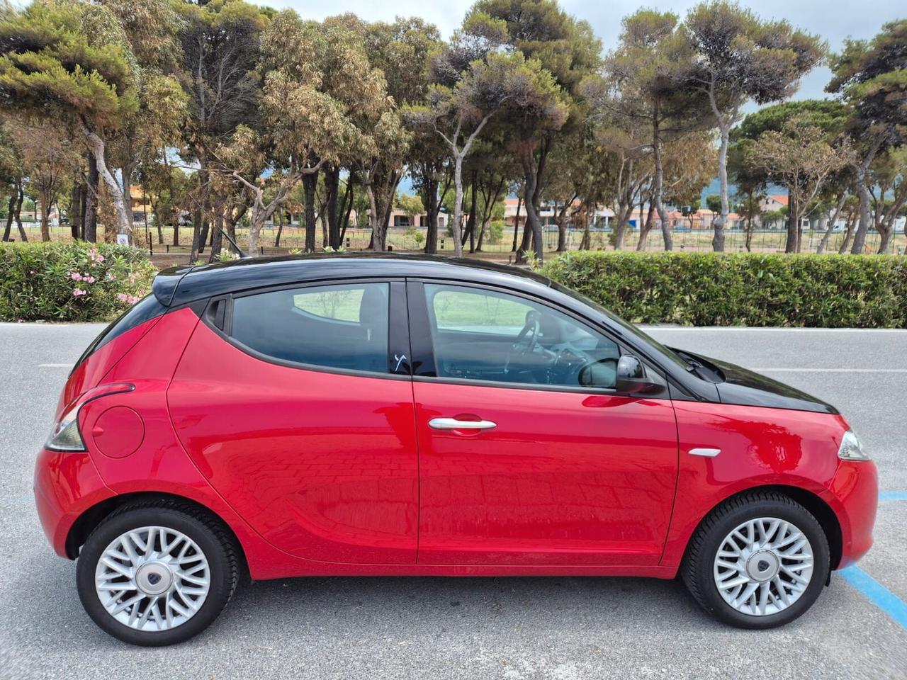 Lancia Ypsilon 1.3 MJT 16V 95 CV 5 porte S&S Gold