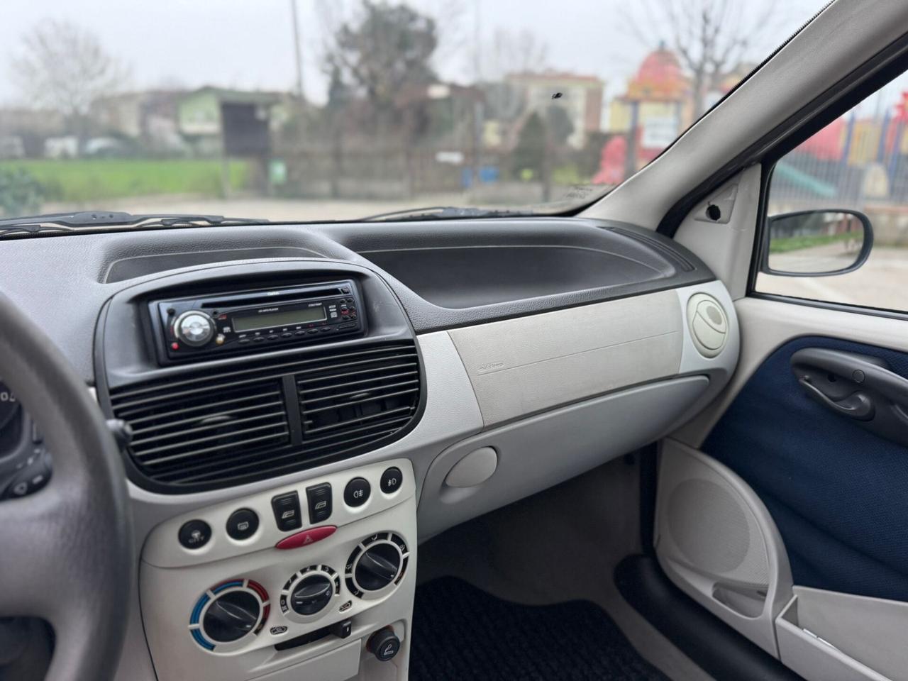 Fiat Punto 1.2 5 porte Active METANO