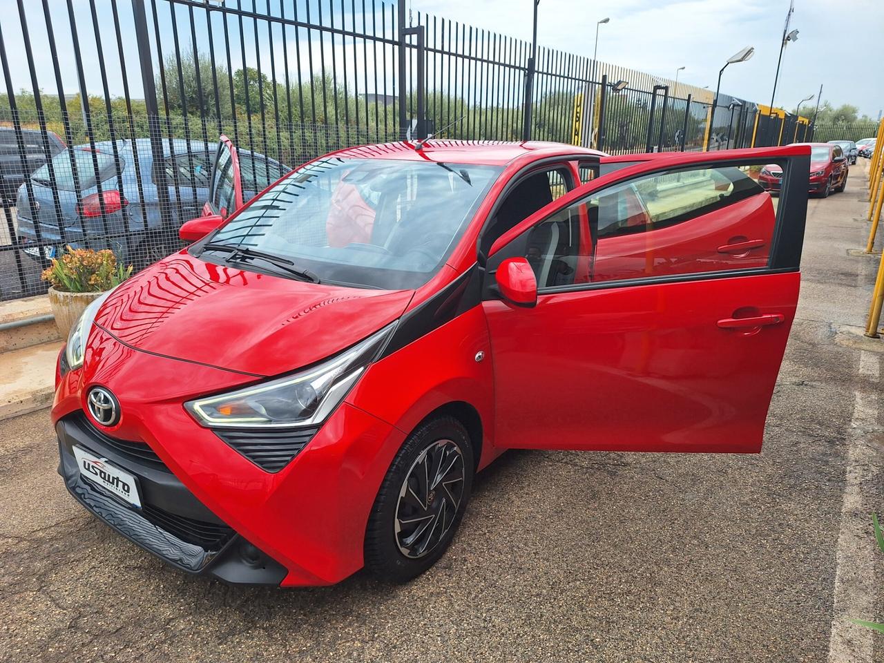 Toyota Aygo 1.0 VVT-i 5 porte x-play 2019