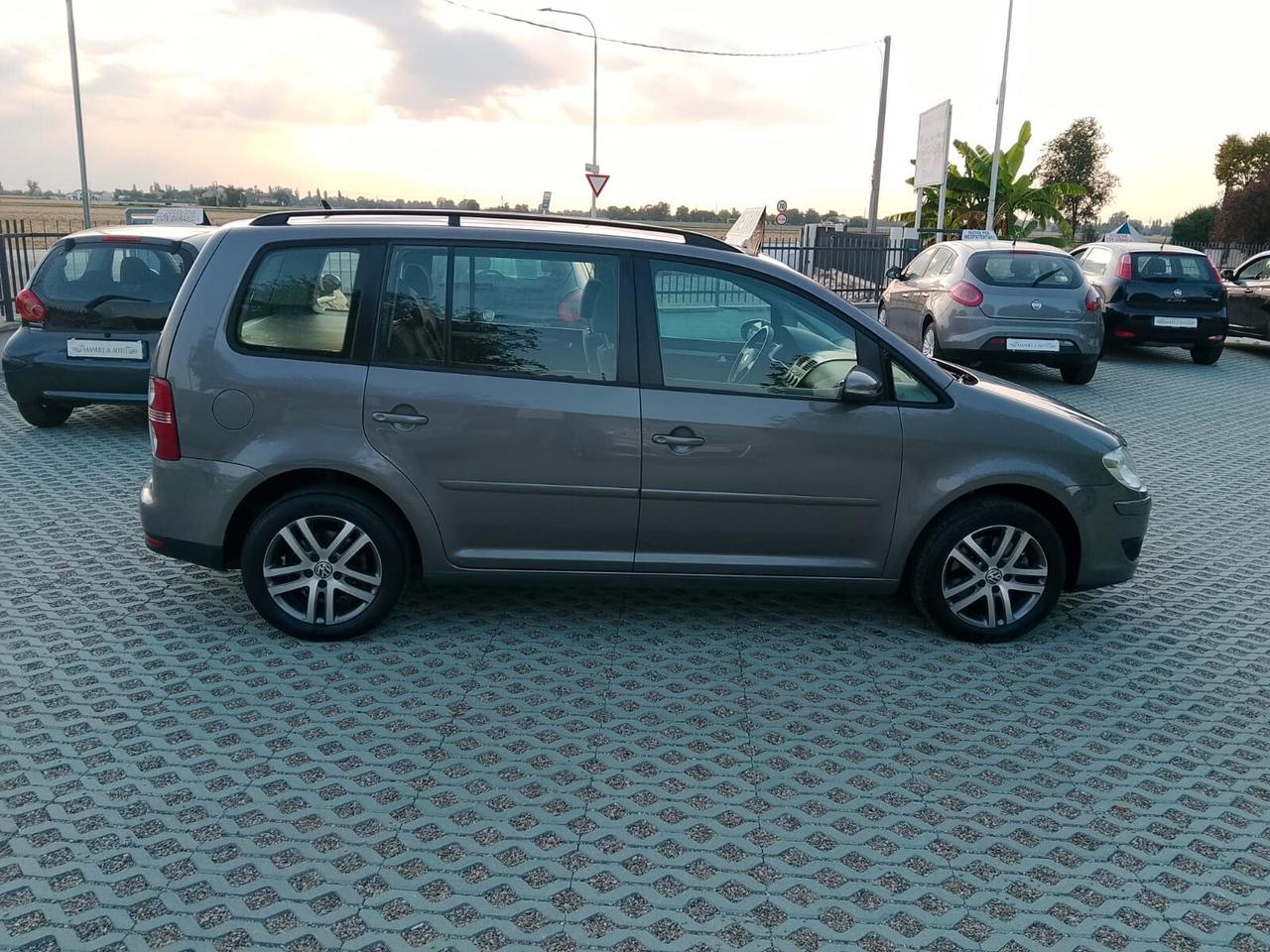 Volkswagen Touran 1.4 16V TSI Ecofuel-METANO-NEOPAT-2009