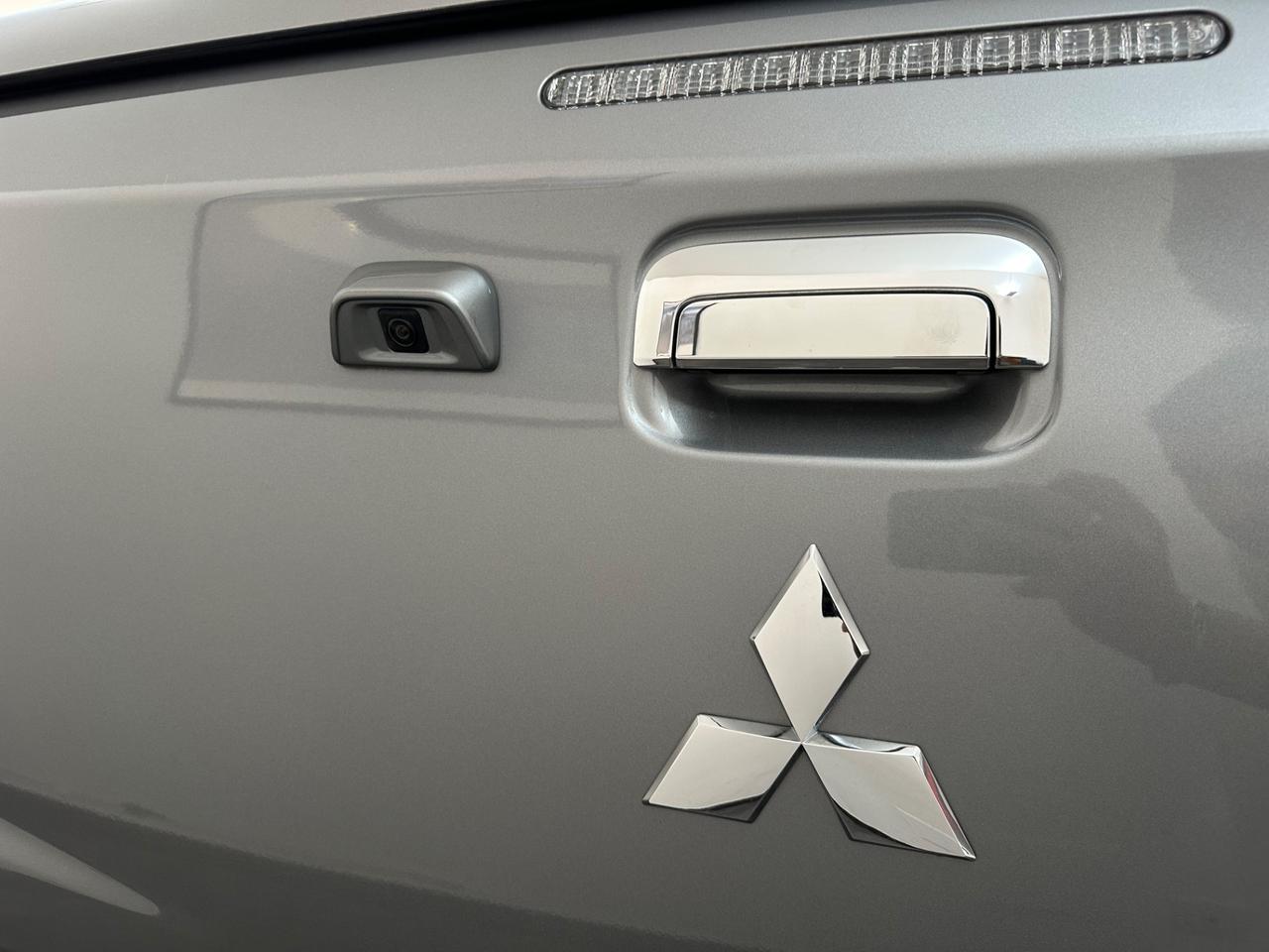 Mitsubishi L200 2.4 DI-D/181CV Double Cab Spartan Hp SDA Special Ed.