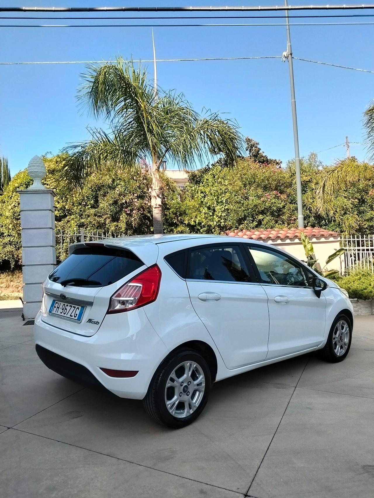 Ford Fiesta 1.4 5p. Bz.- GPL Titanium
