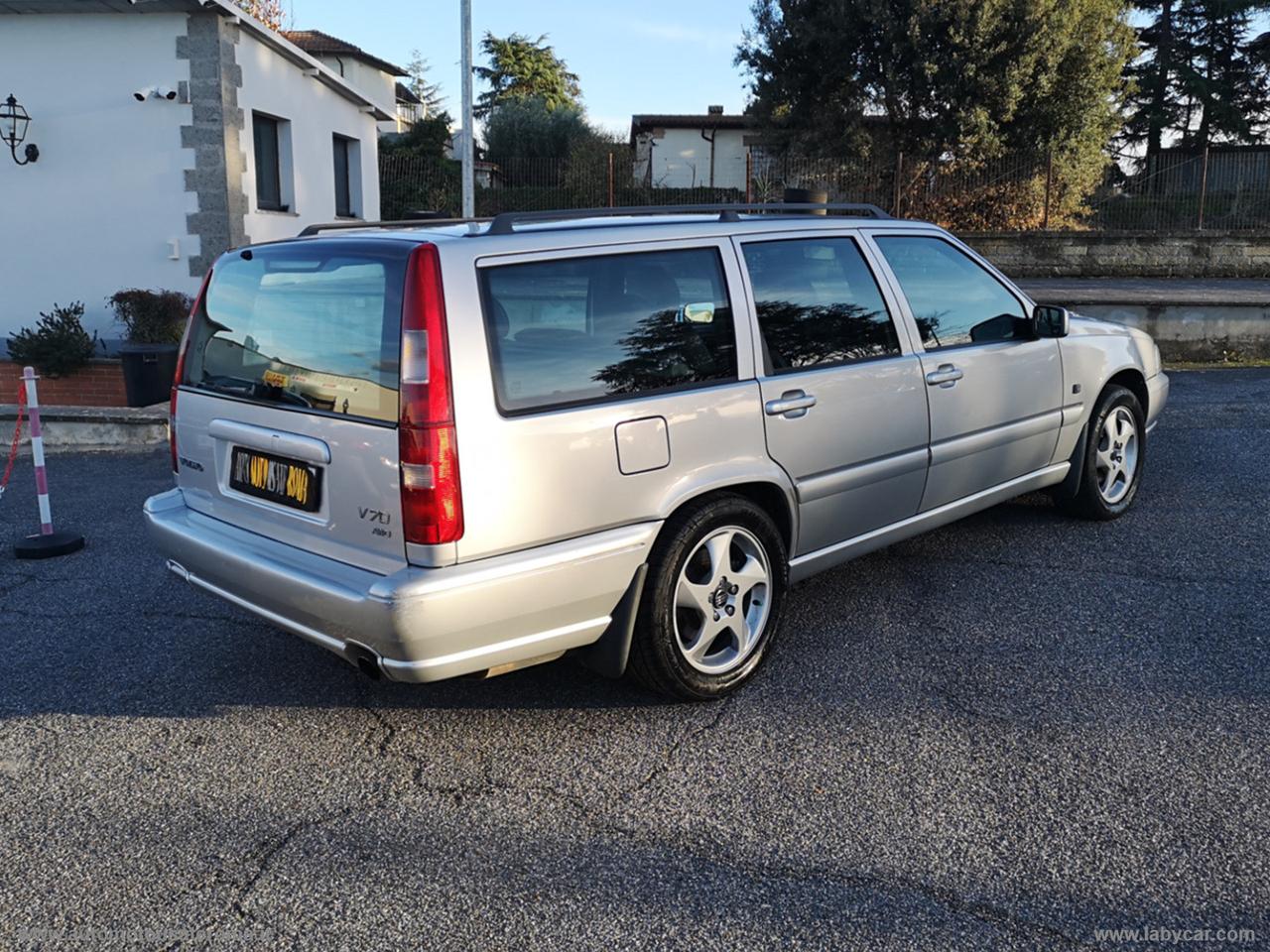 VOLVO V70 2.0I TURBO 20V CAT. T-5 AWD Optima RATE AUTO MOTO SCOOTER