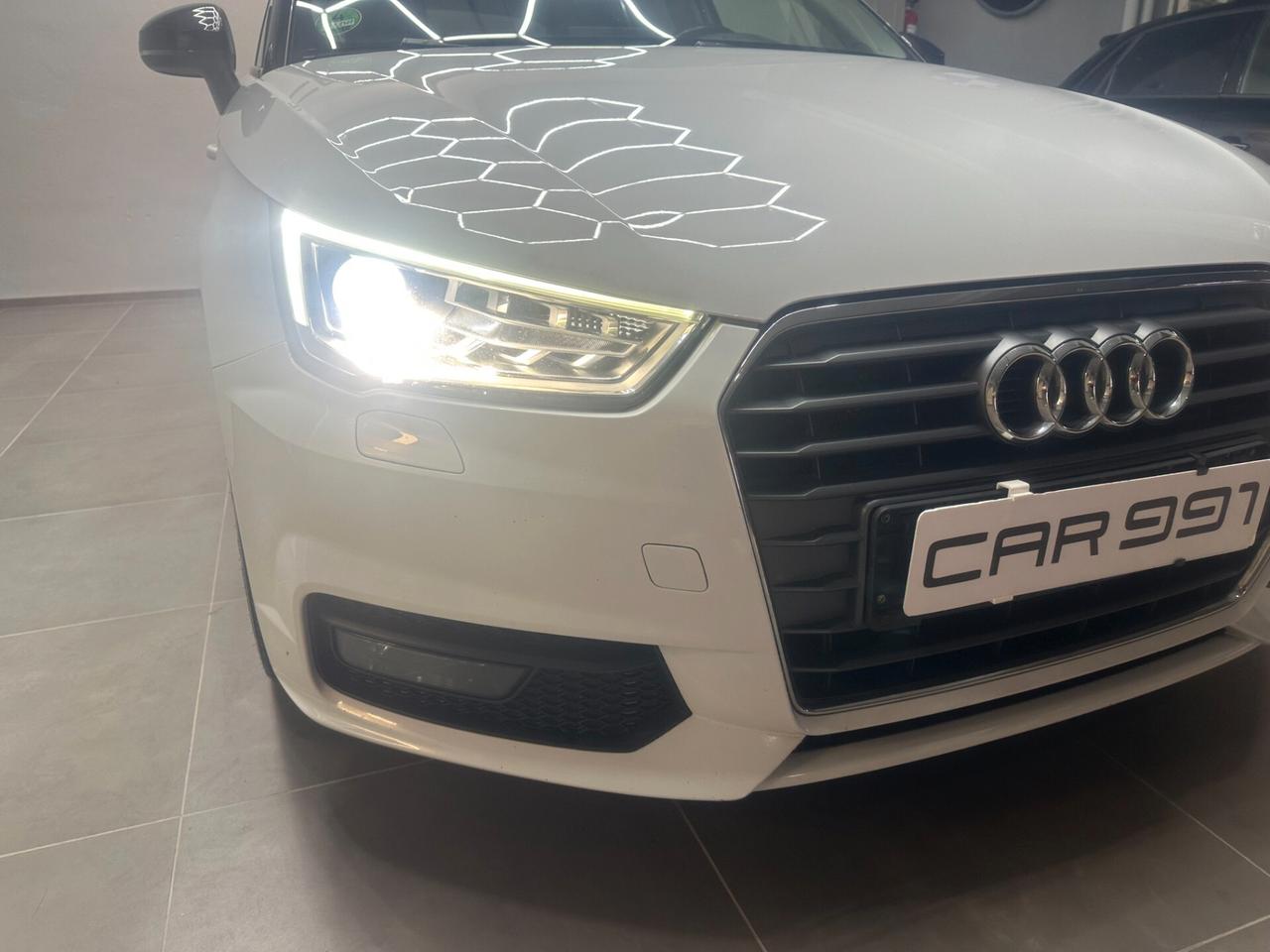 Audi A1 Sportback 1.4 tdi S LINE FARI MATRX NEO PAT NAV