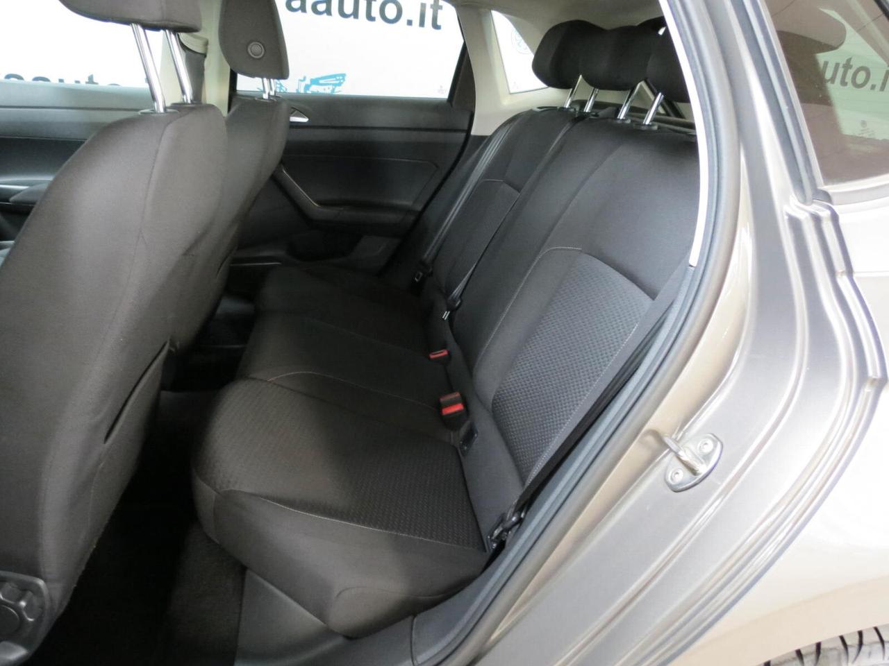 Volkswagen Polo 1.0 TGI 90 CV COMFORTLINE R-LINE