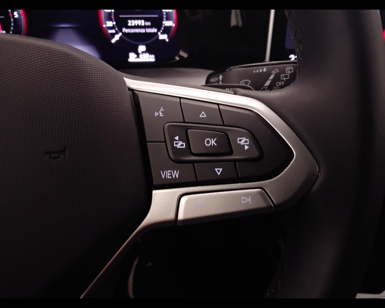 VOLKSWAGEN Golf VIII 2024 - Golf 2.0 tdi Style 150cv dsg