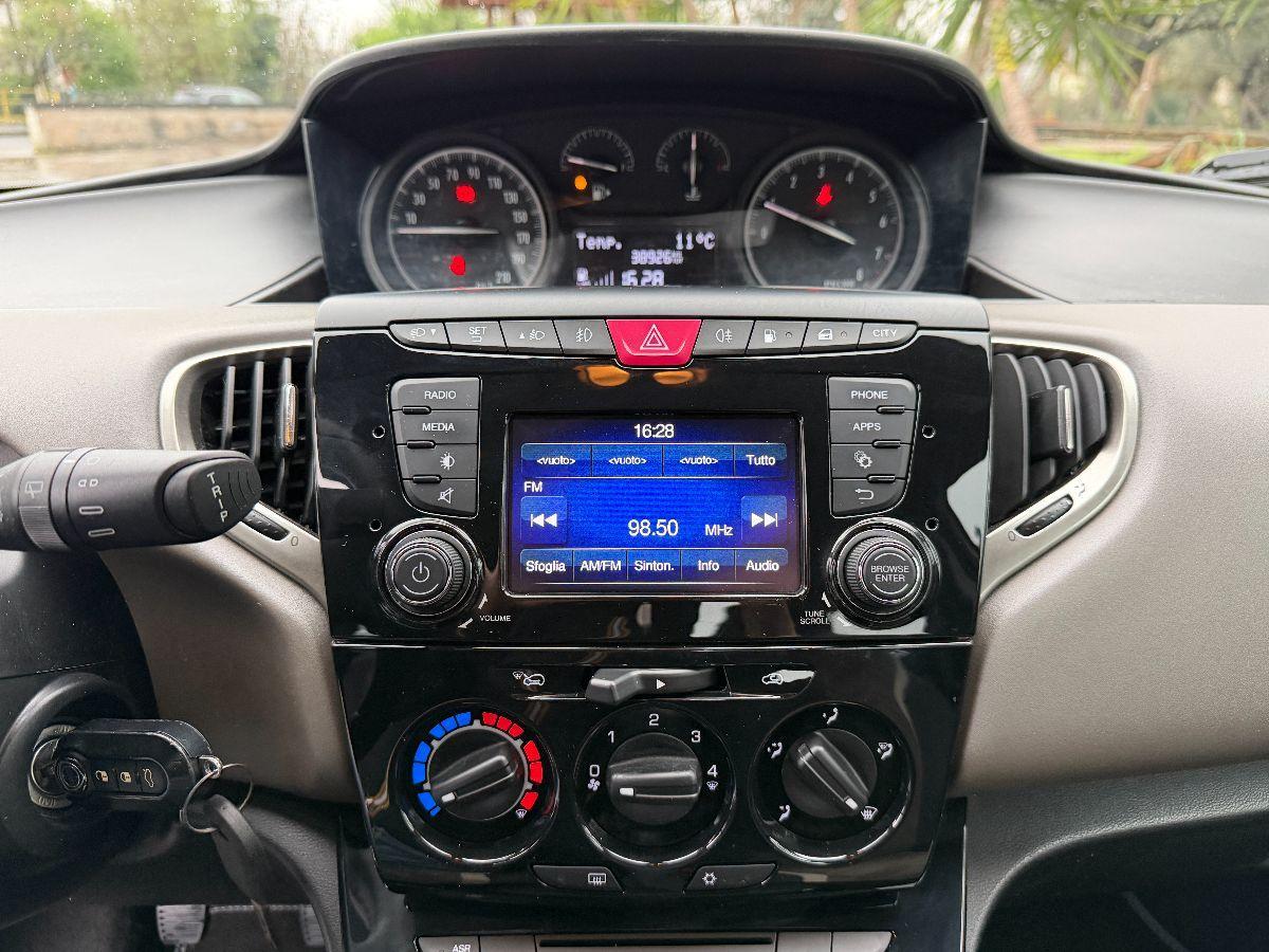 LANCIA - Ypsilon - 1.2 69 CV 5p. GPL Ecochic Gold