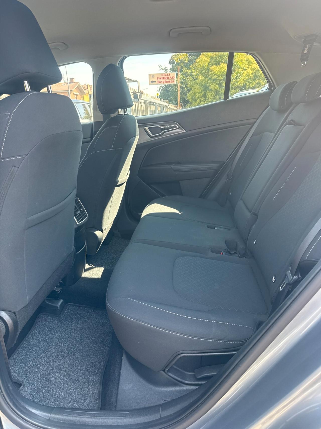 Kia Sportage 1.6 TGDi MHEV DCT Business