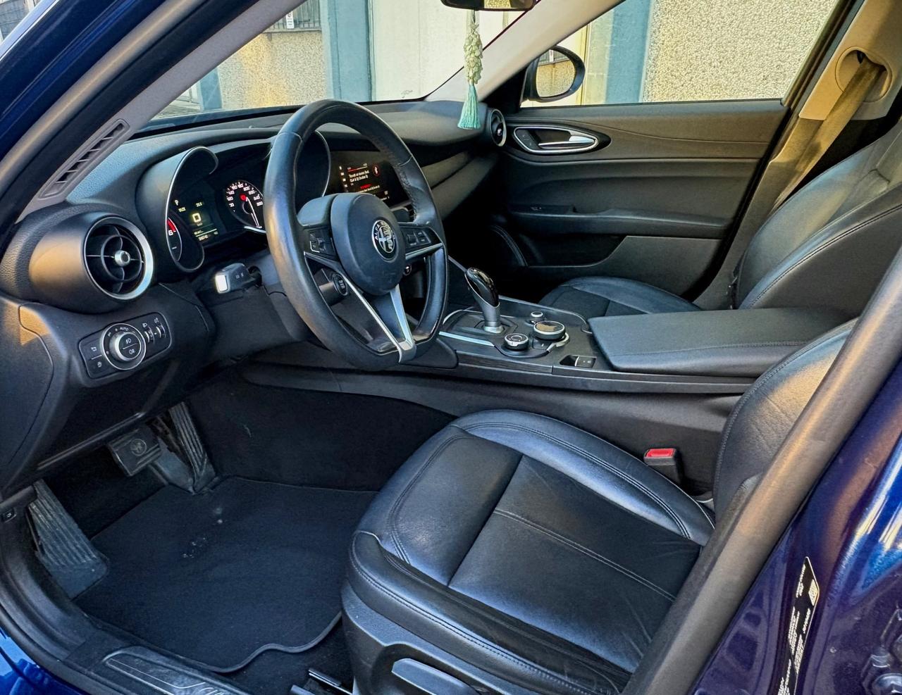 Alfa Romeo Giulia 2.2 TD 180 CV Business Sport