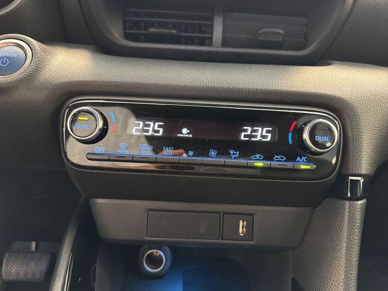 Toyota Yaris Hybrid Style MY22