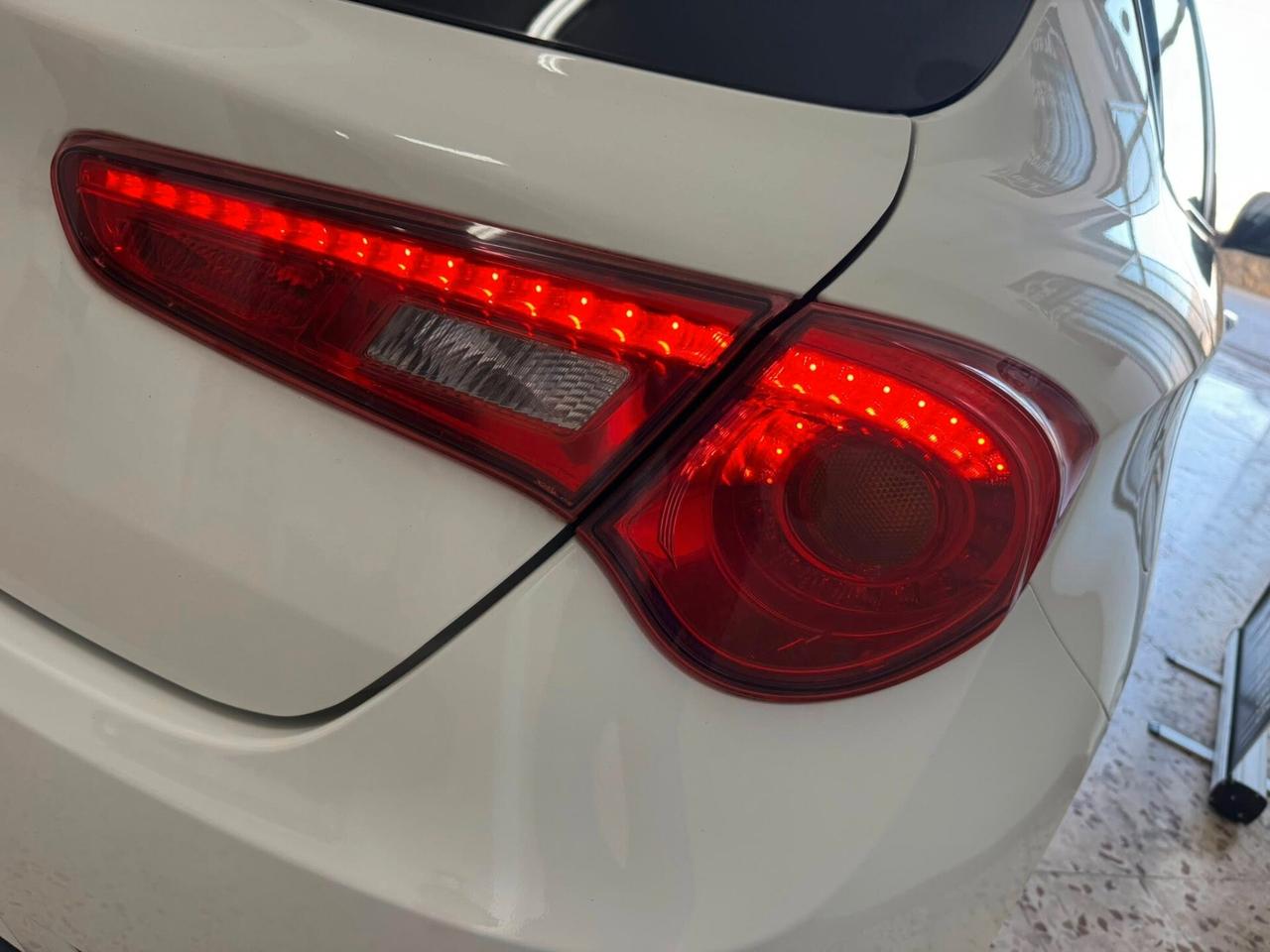 Alfa Romeo Giulietta 2.0 JTDm-2 150 CV Distinctive