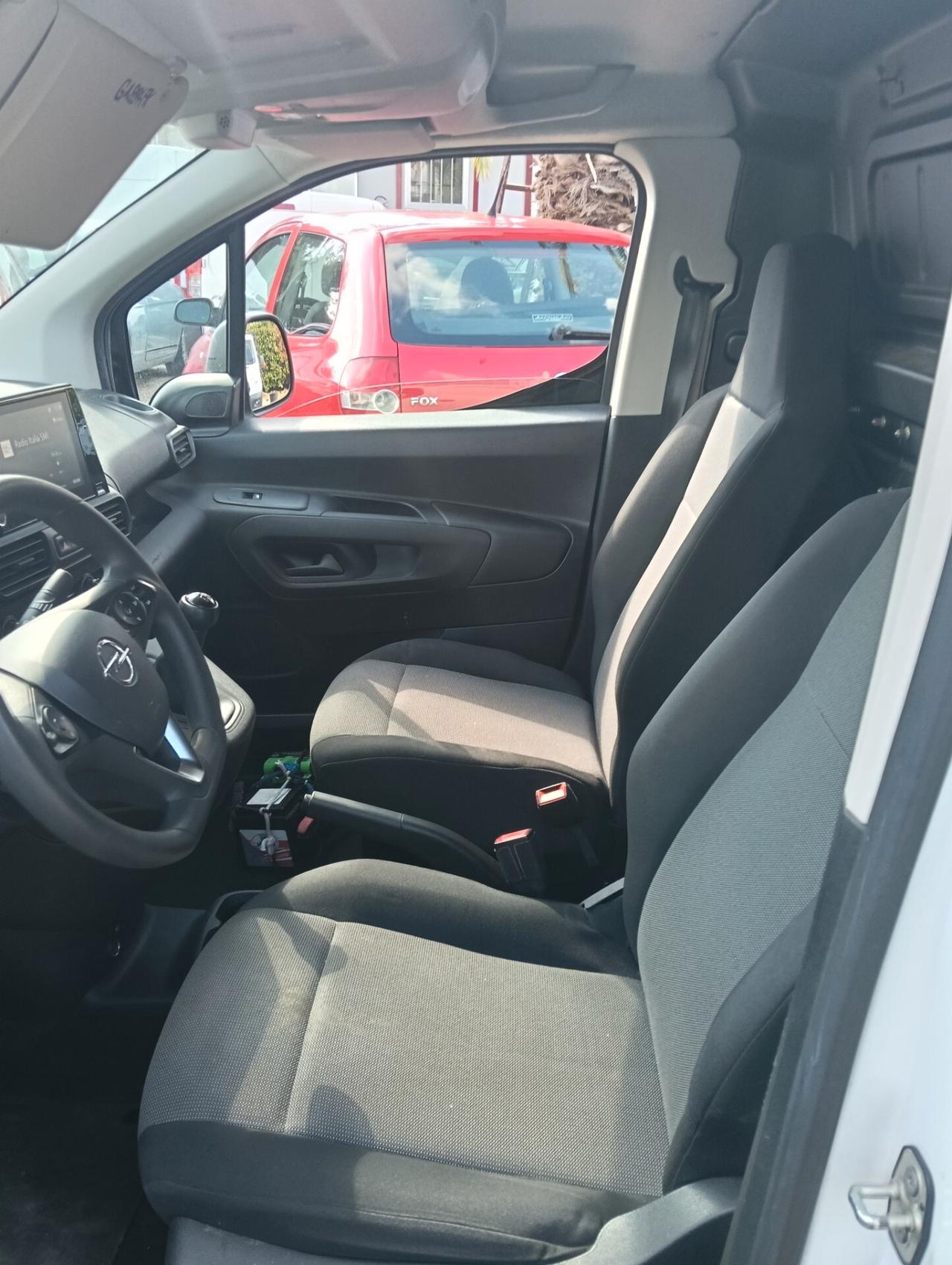 Opel combo 2020 1.5 euro6