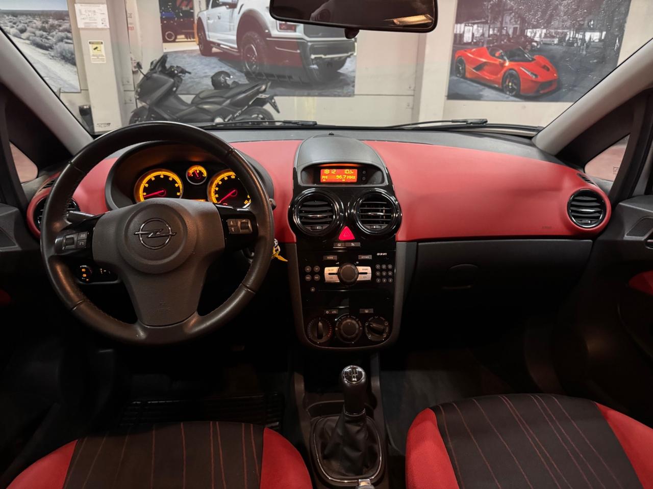 Opel Corsa 1.2 5 porte edition