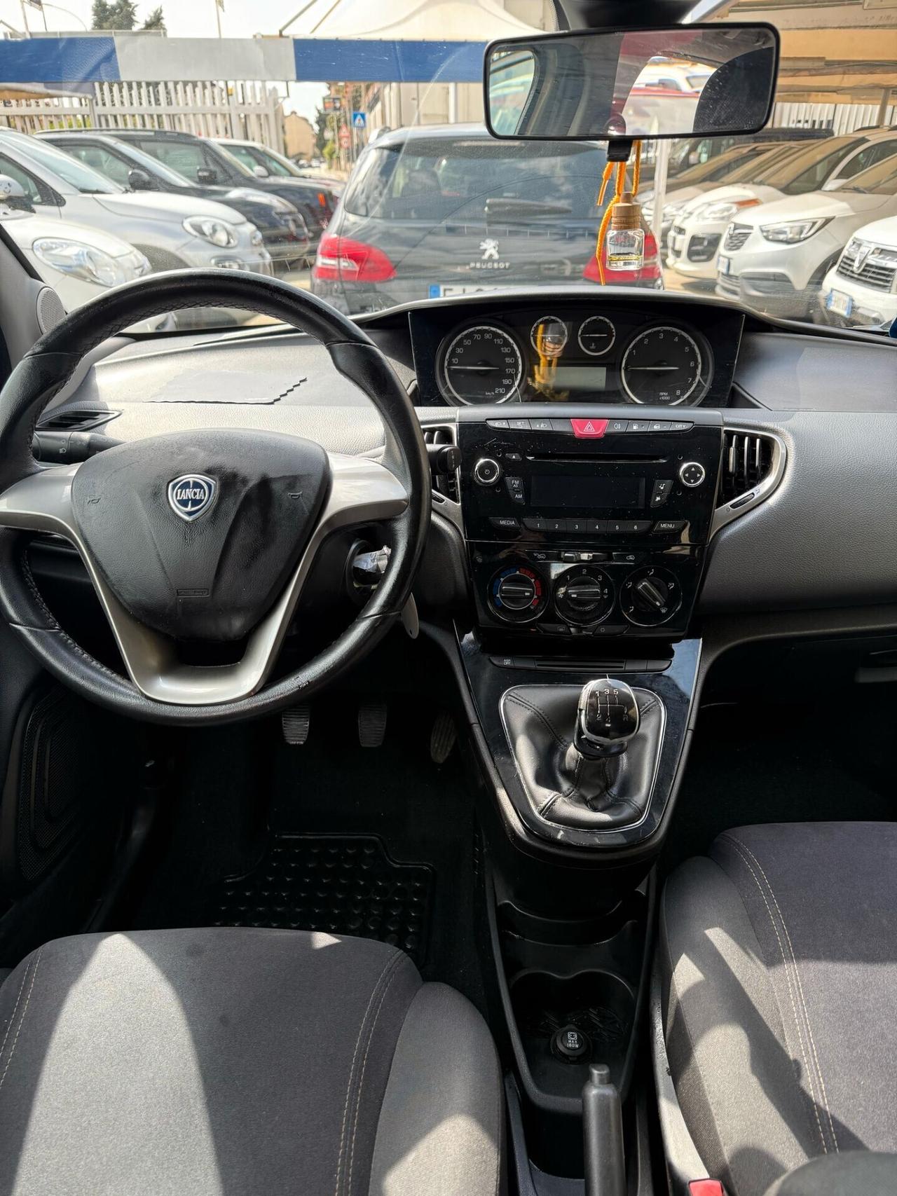 LANCIA NEW YPSILON 900 B/METANO