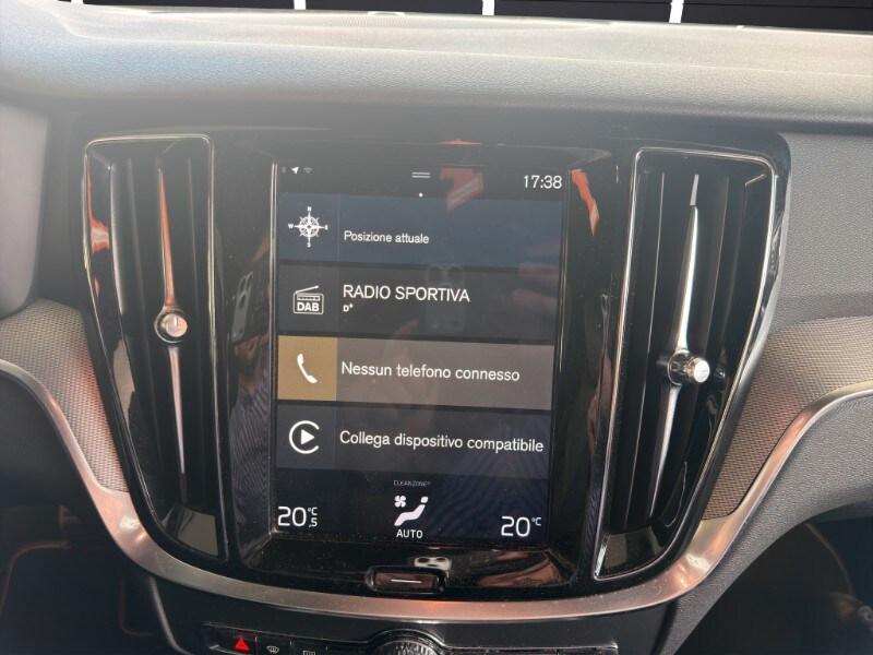 VOLVO V60 (2018-->) V60 D4 Geartronic R-design