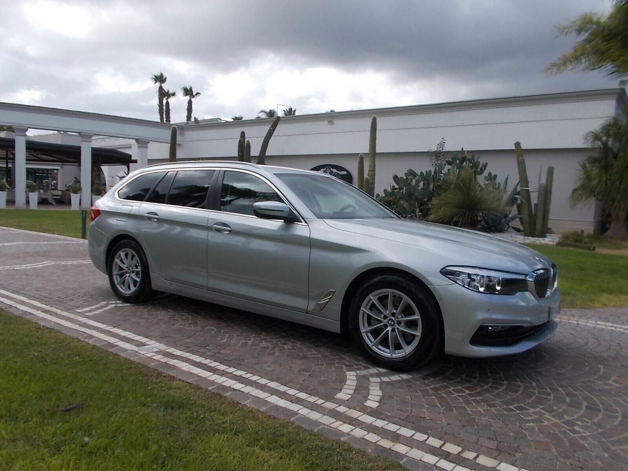 Bmw 518d Touring 150cv Aut. *FULL OPT.* da VETRINA