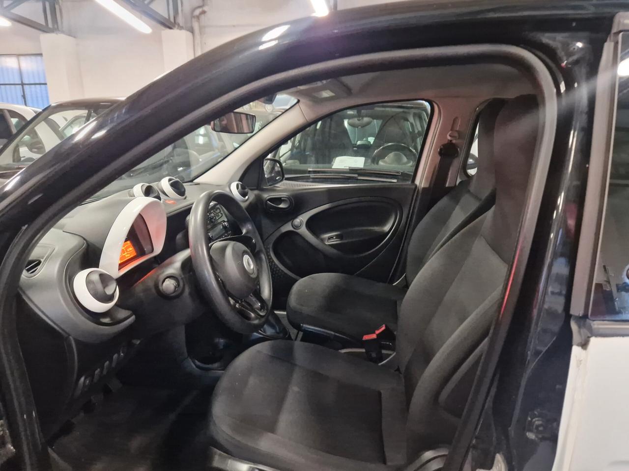 Smart ForFour 2019 e6 garanzia full