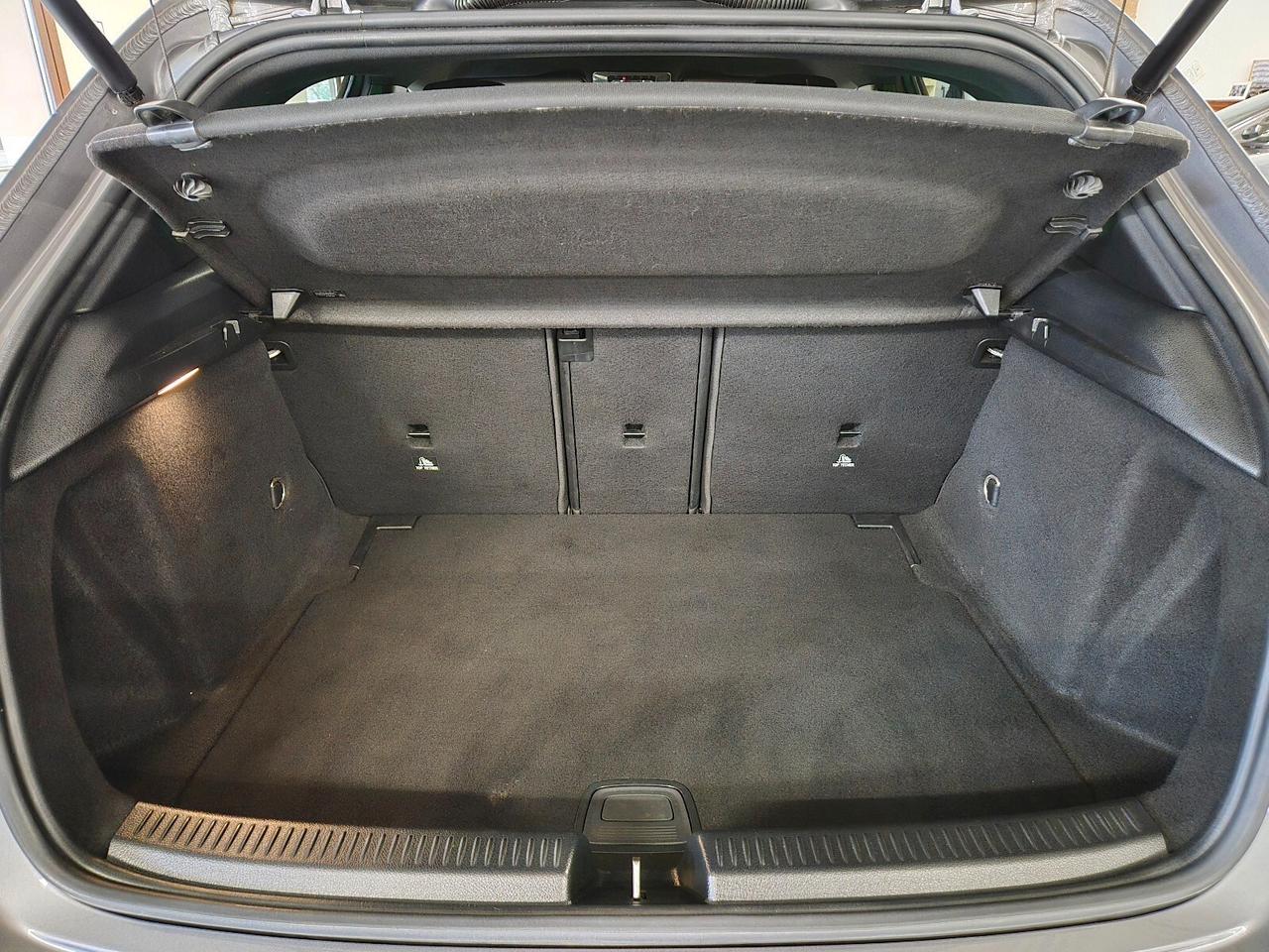 Mercedes-benz A 180 d Automatic Premium *pacchetto AMG*