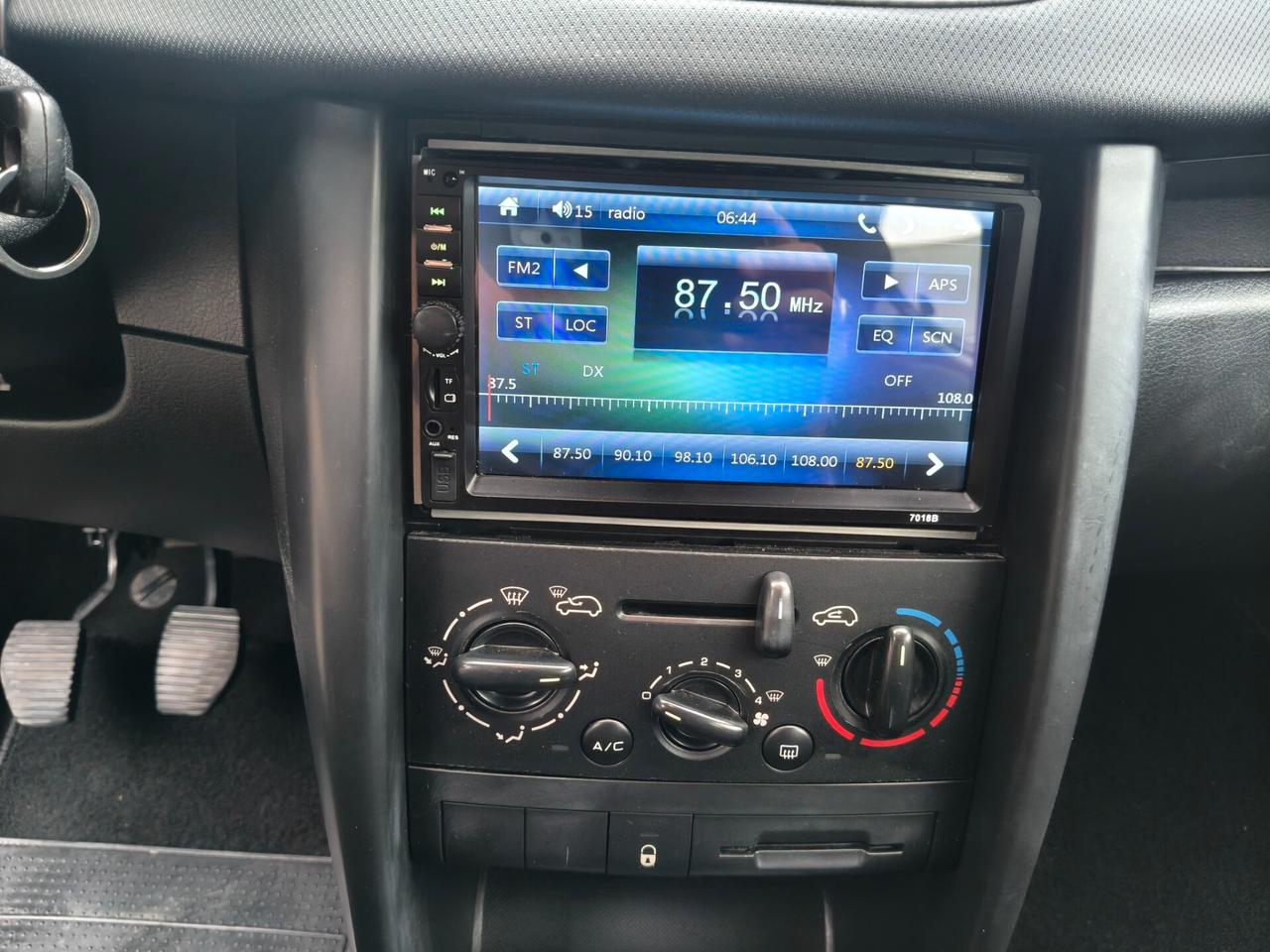 Peugeot 207 1.4 3 porte PER NEOPATENTATI
