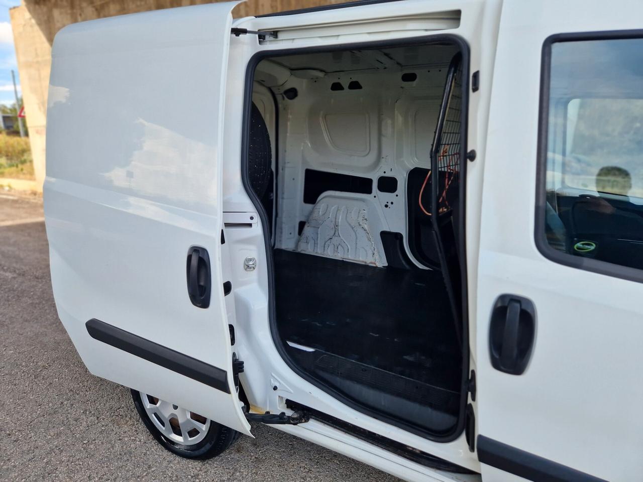 Fiat Doblo Doblò 1.4 T-Jet Natural Power PC-TN Cargo Lamier. SX 3 posti