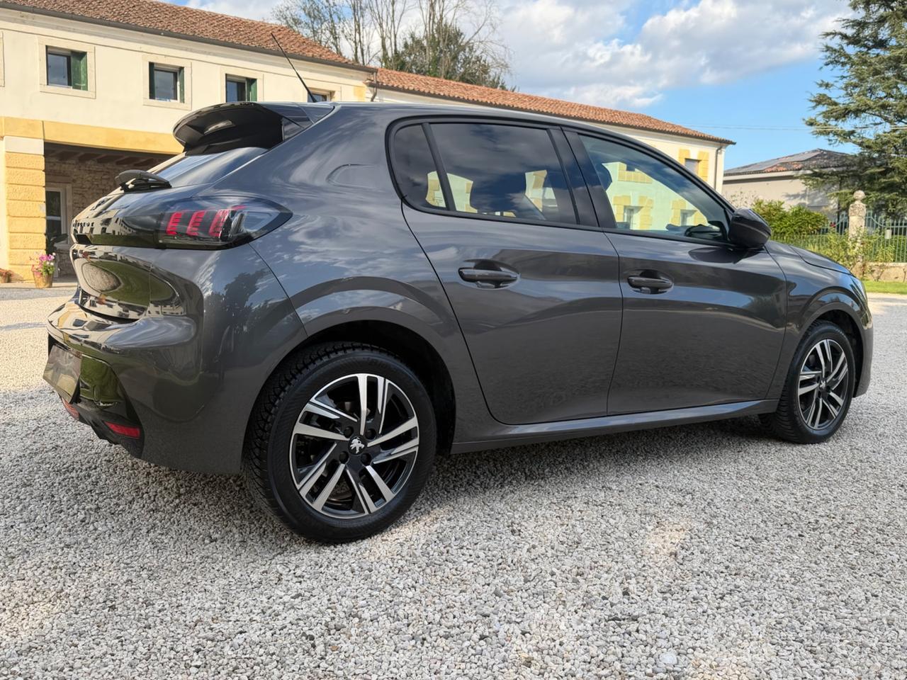 Peugeot 208 BlueHDi 100 Stop&Start 5 porte Allure Pack