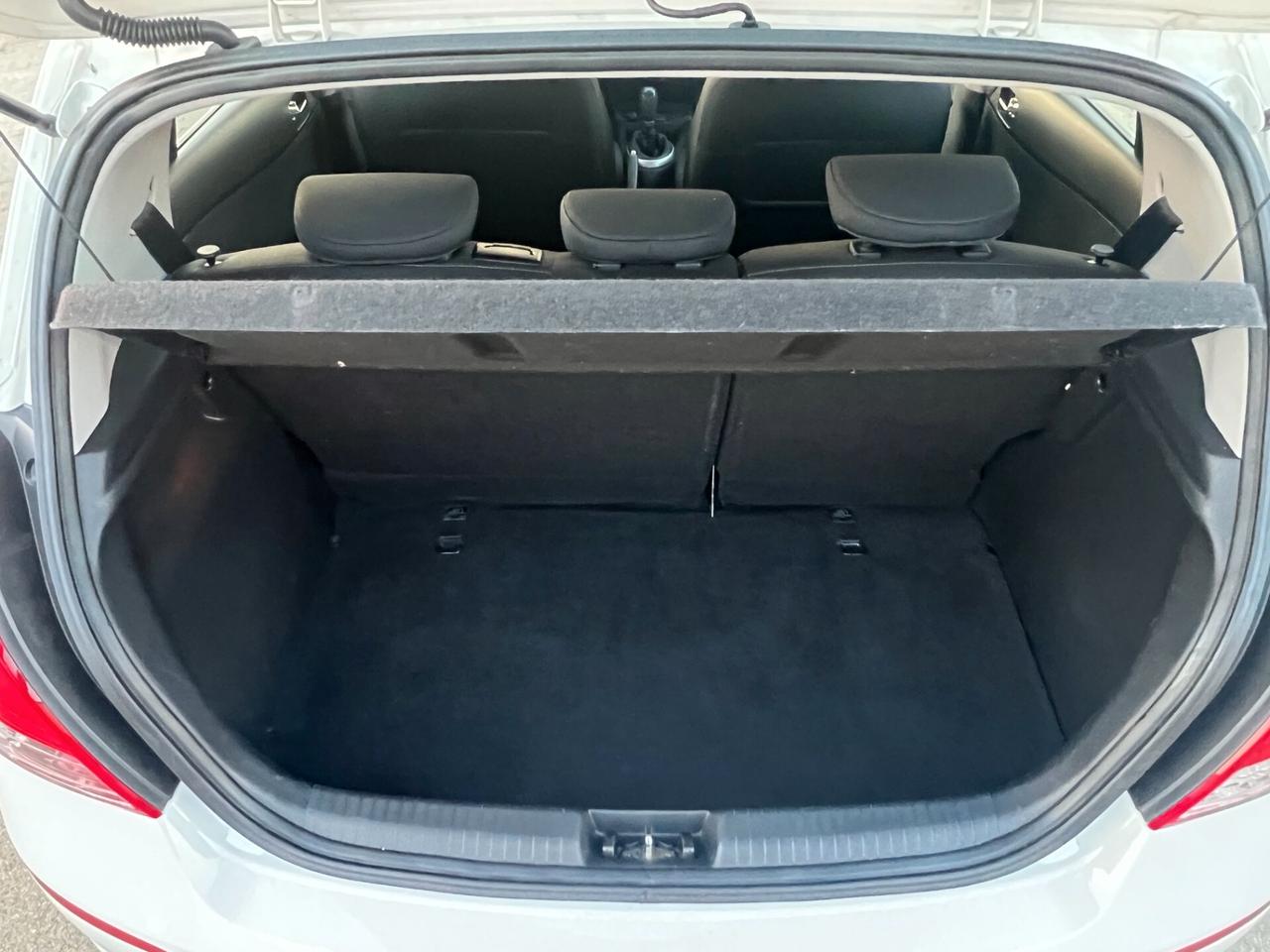 Hyundai i20 1.1 CRDi Sound Edition 1proprietario