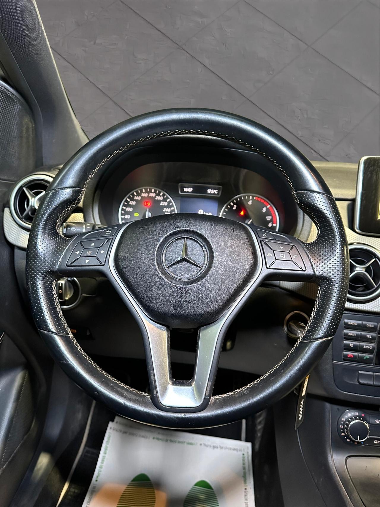 Mercedes-benz B 180 CDI BlueEFFICIENCY Premium