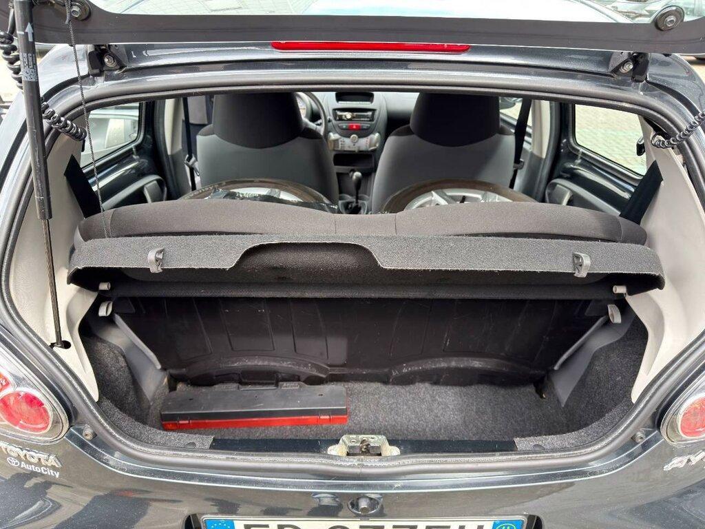 Toyota Aygo 5 Porte 1.0 VVT-i Sol Red Edition