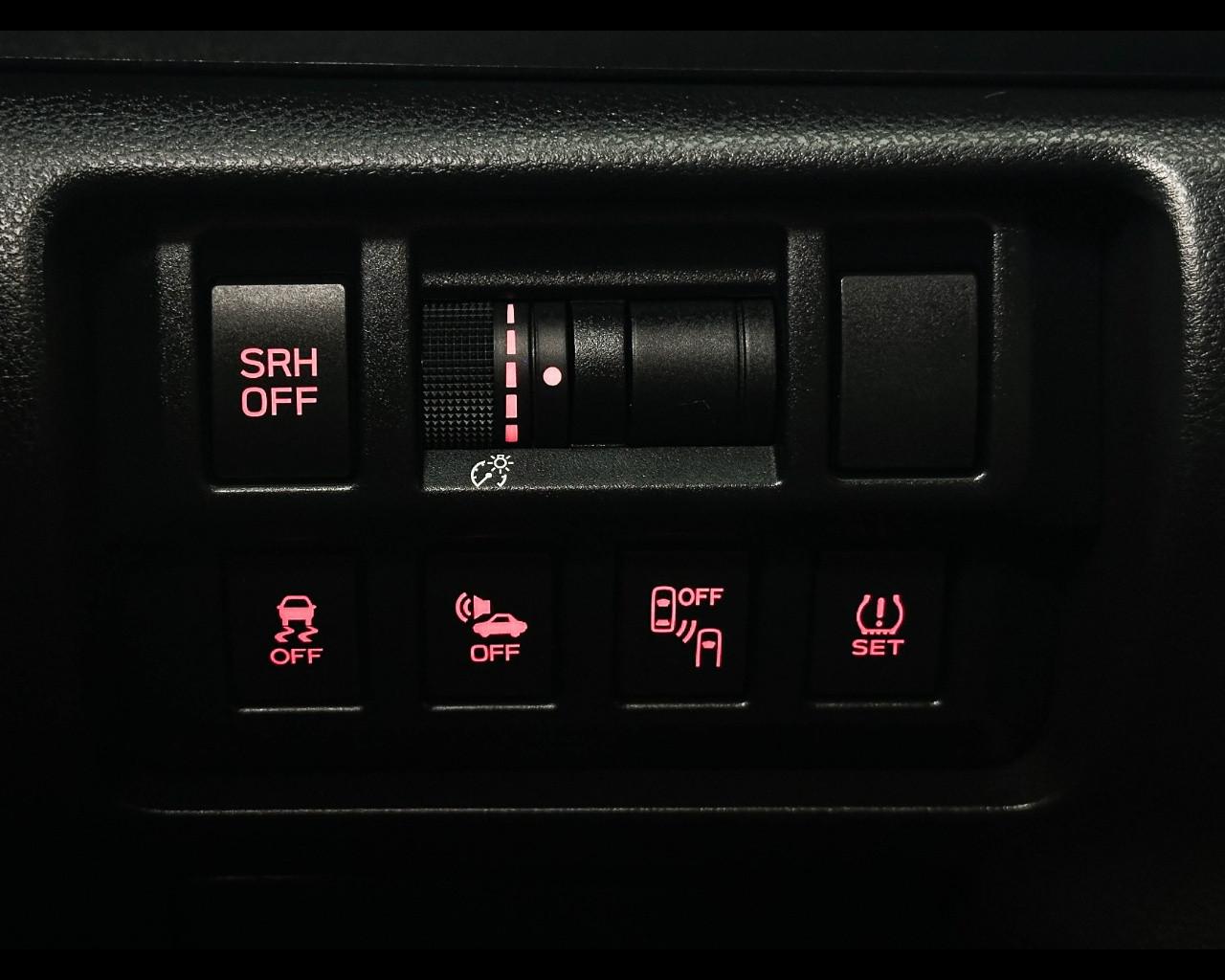 SUBARU XV 2ª serie - XV 2.0i e-Boxer MHEV Lineartronic Premium