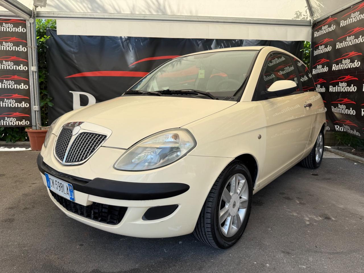 Lancia Ypsilon 1.2 Argento