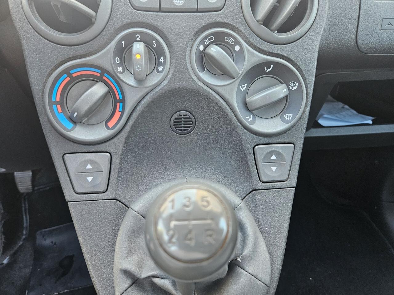 Fiat Panda 1.2 Dynamic 5 POSTI