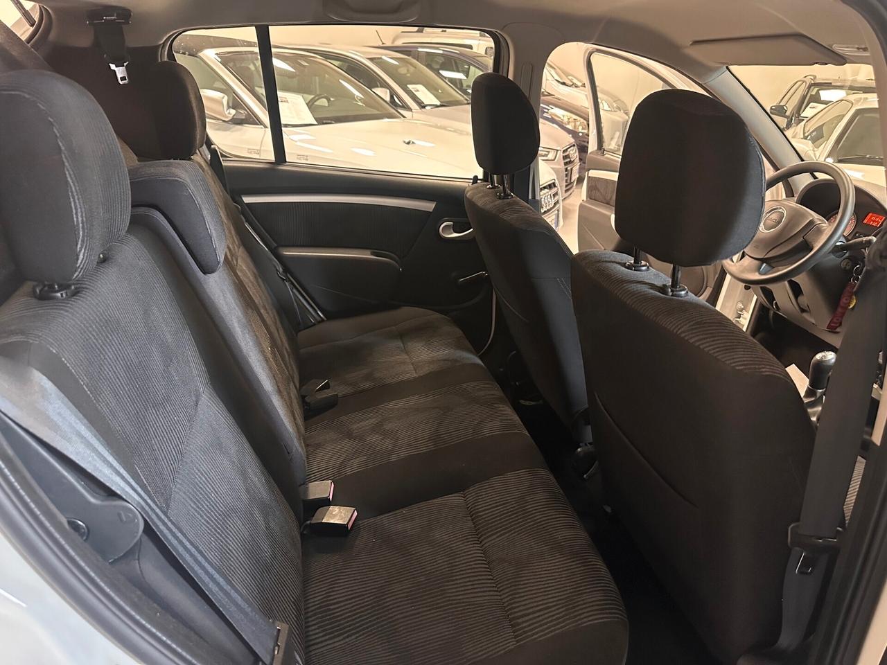 DACIA SANDERO GPL DI FABBRICA 5 PORTE