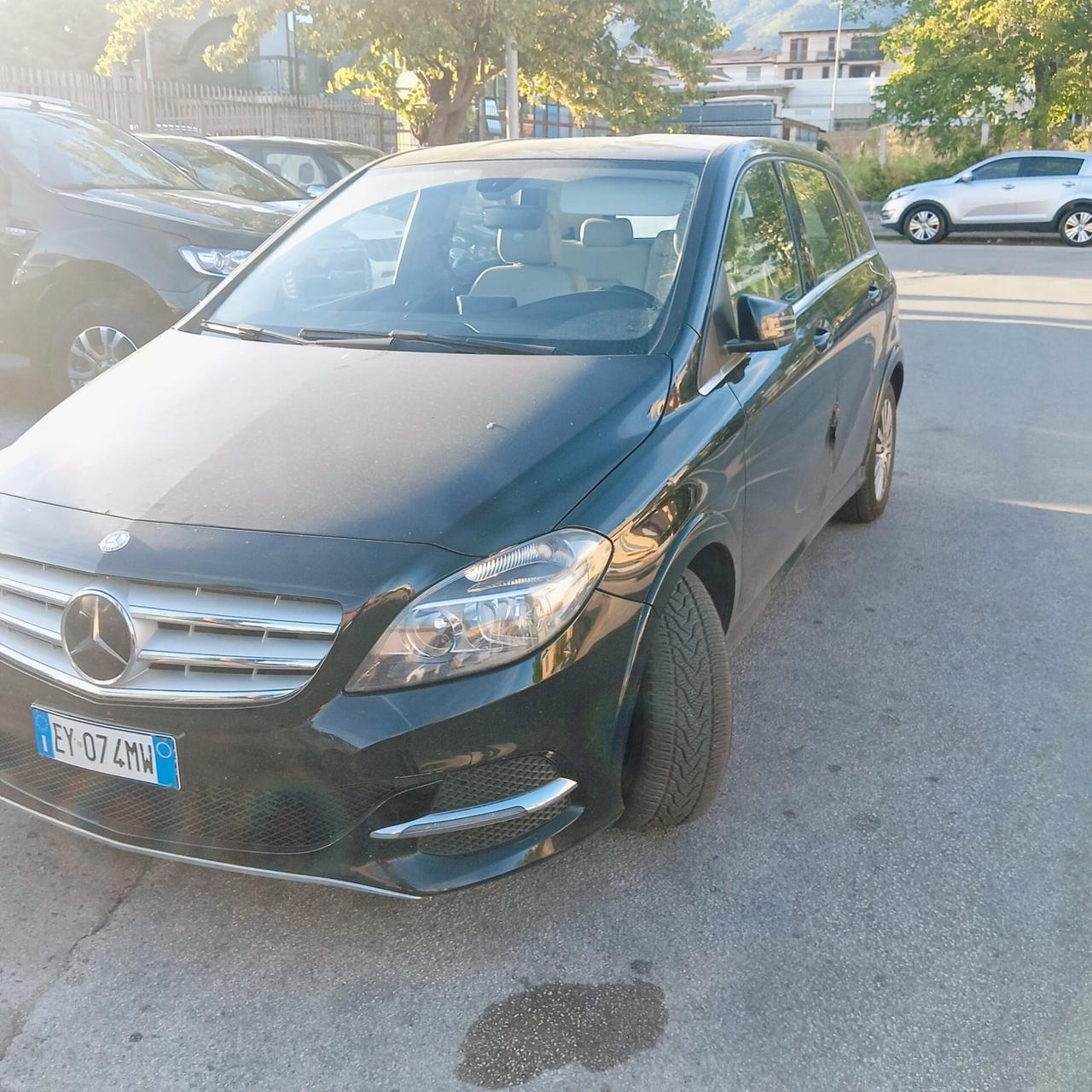 Mercedes-benz B 200 NGD Sport