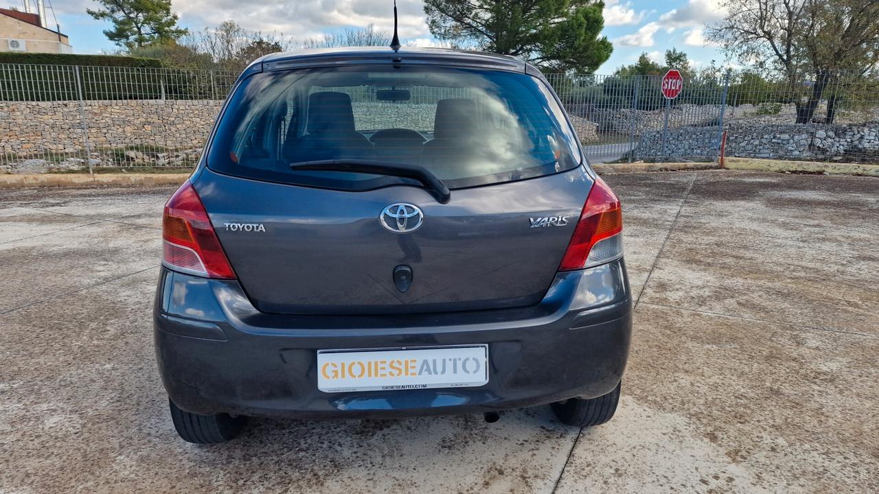 Toyota Yaris 1.3 5 porte Sol