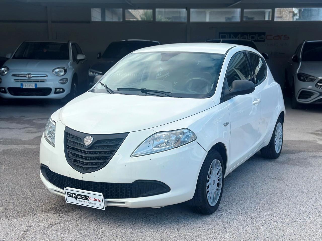 Lancia Ypsilon 1.3 MJT 16V 95 CV 5 porte