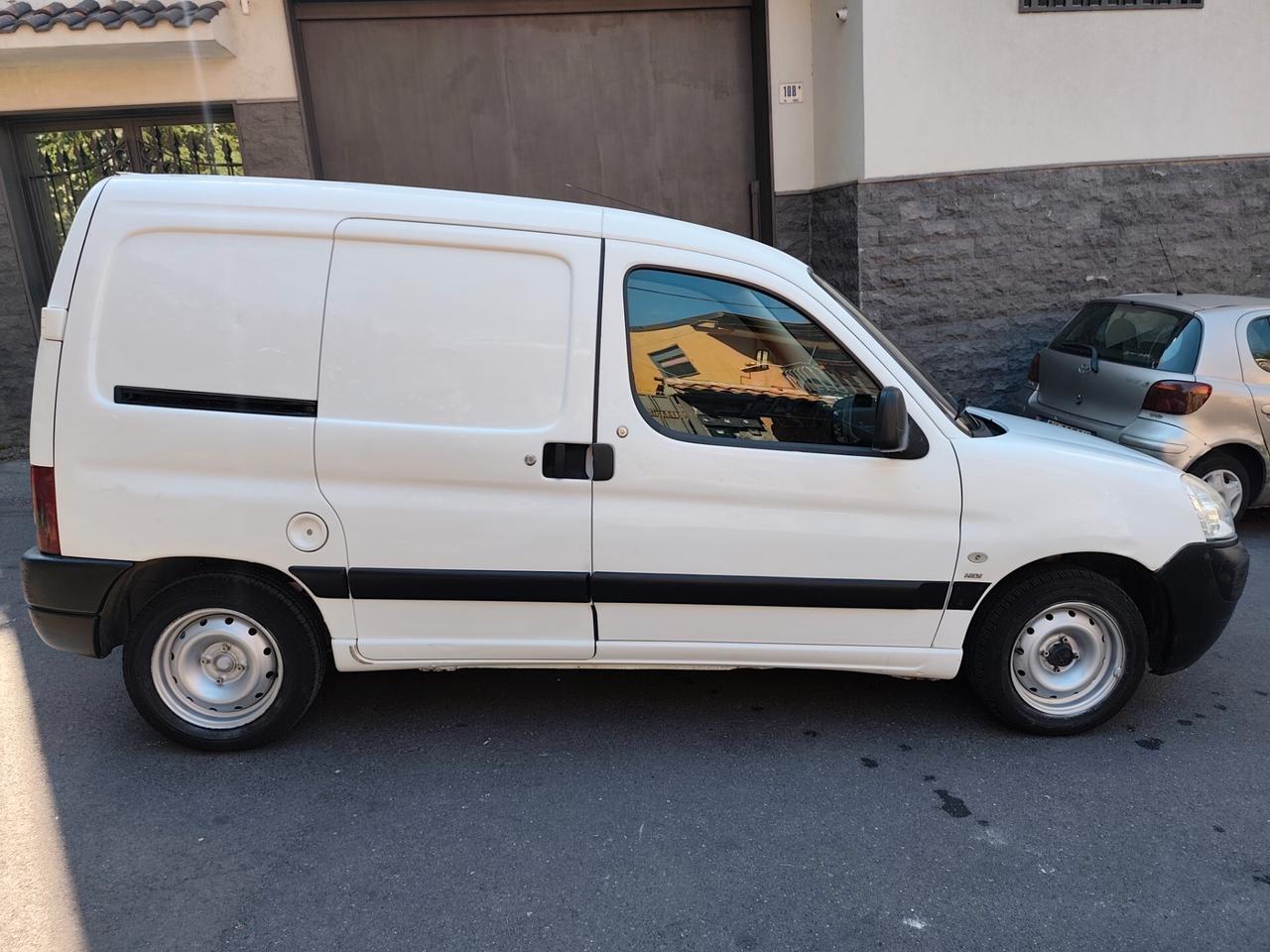 Peugeot Ranch 2.0 HDi 90 CV