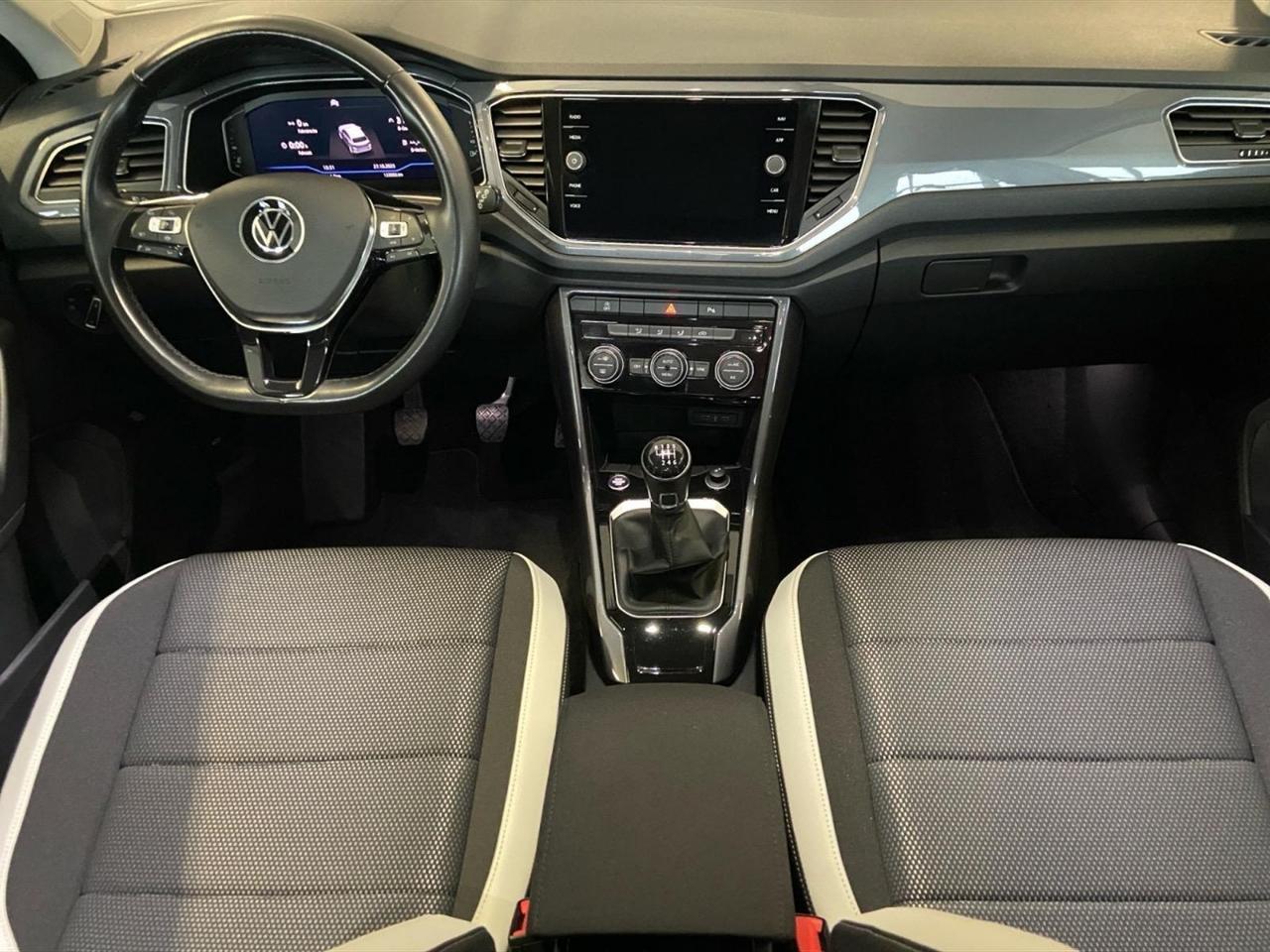 Volkswagen T-Roc 1.5 tsi advanced