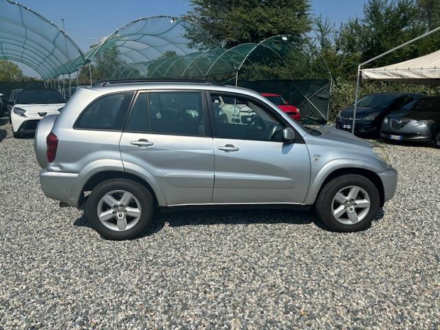 Toyota RAV 4 RAV4 2.0 Tdi D-4D cat 5 porte passo lungo