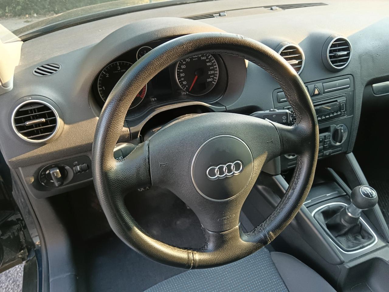 Audi A3 1.9 TDI 105CV 3 PORTE AMBITION