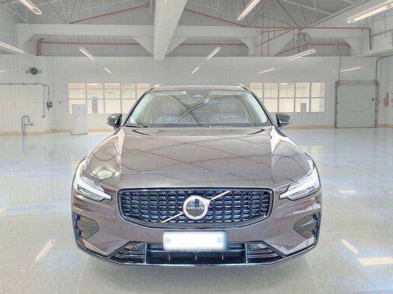 VOLVO V60 B4 D AUTOM. PLUS DARK 5 PORTE STATION WAGON