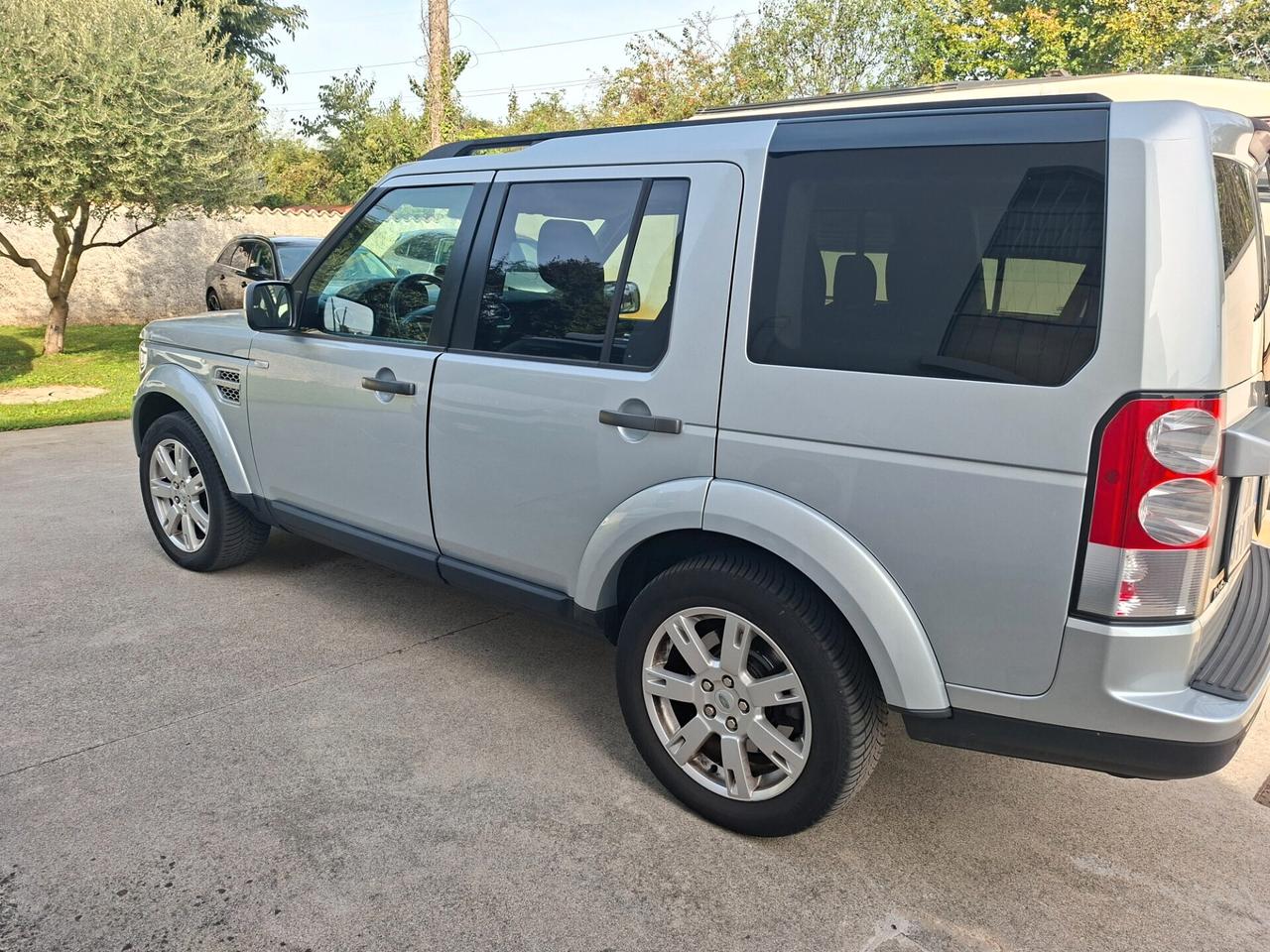 Land Rover Discovery 4 3.0 SDV6 245CV SE