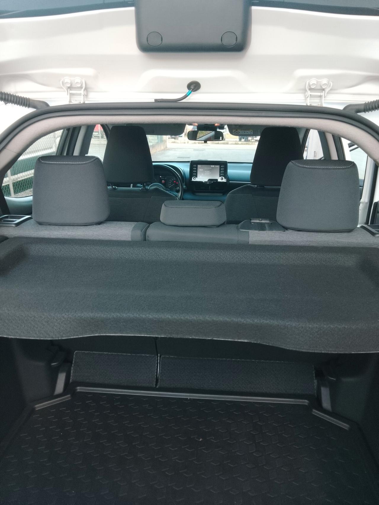 Toyota Yaris 1.5 Hybrid 5 porte Lounge